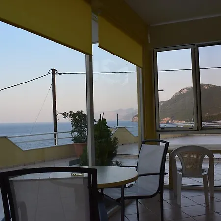 Apartment Tereza Limnionas (Central Greece)